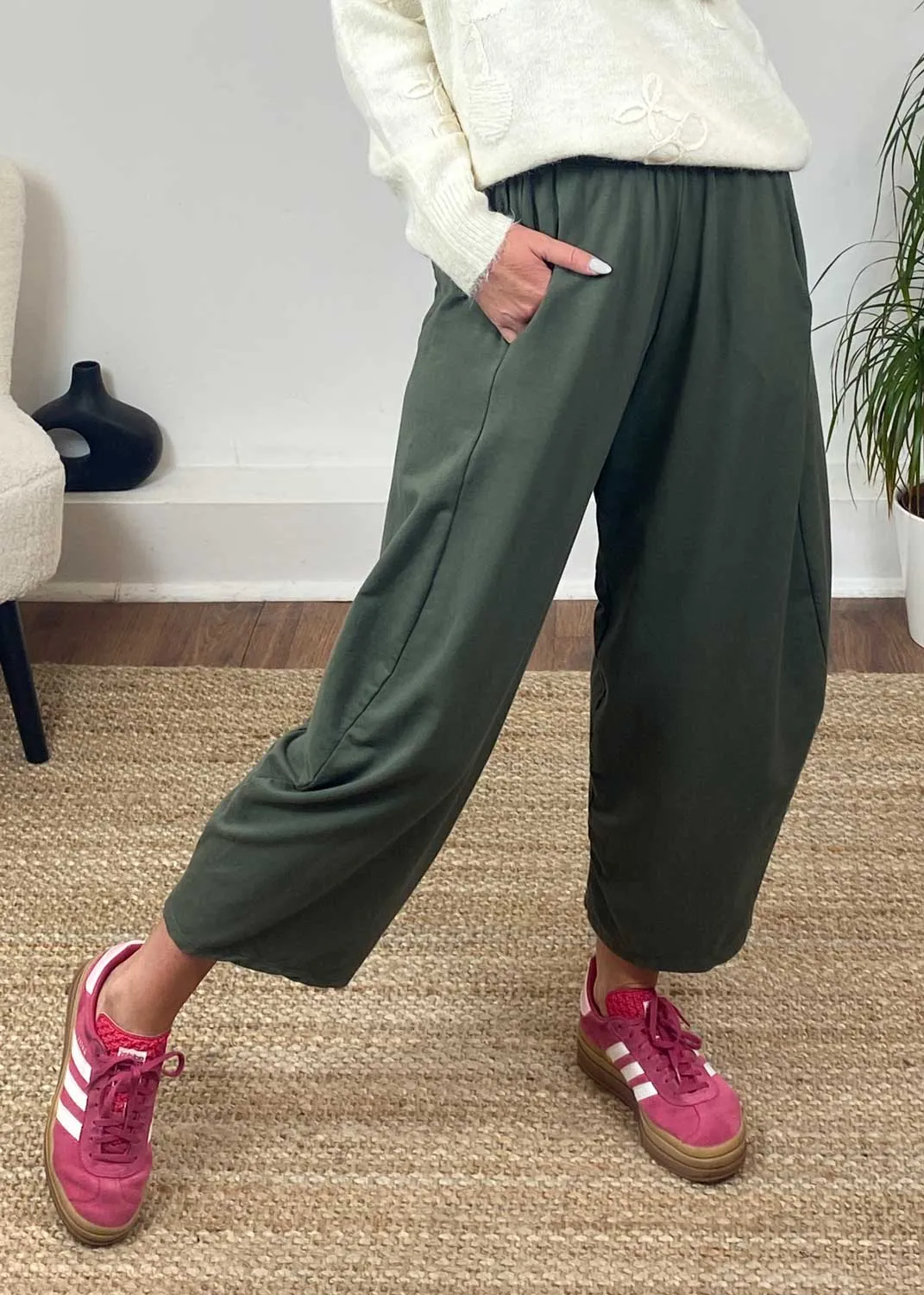 Aspen Jersey Barrel  Pants in Khaki