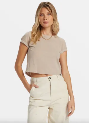 camila daily tee