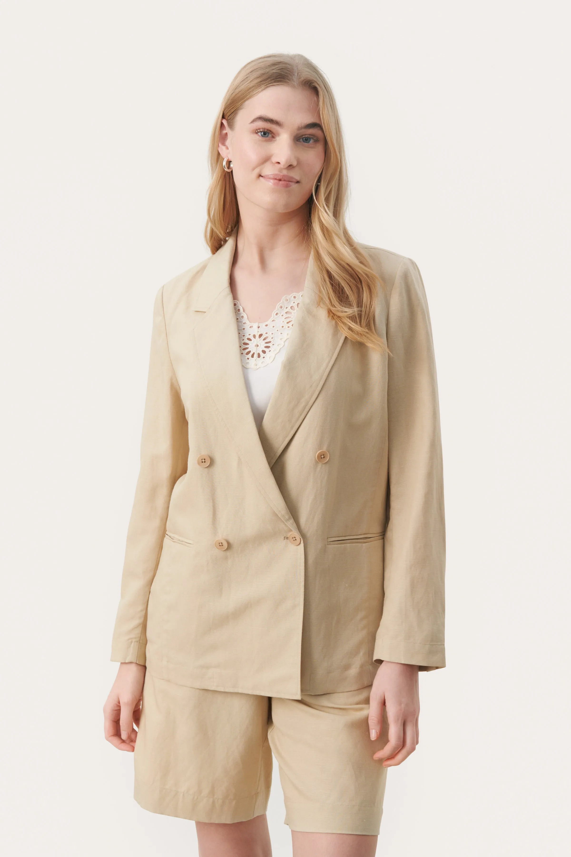 Genevie Blazer - Tofu