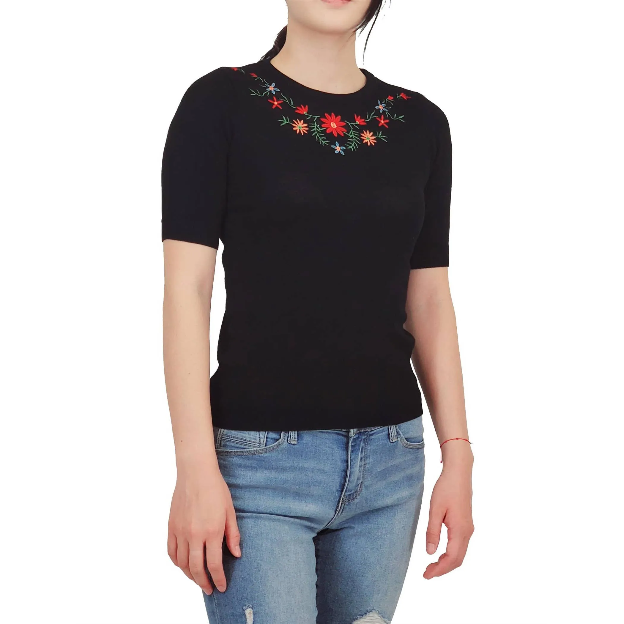 Half Sleeve Daisy Flower Embroidered Knit Pullover Tee MK3664EMBO(S-XL)