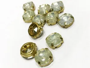 Off White Opal Circular Resin Stones with Catcher (12 mm)