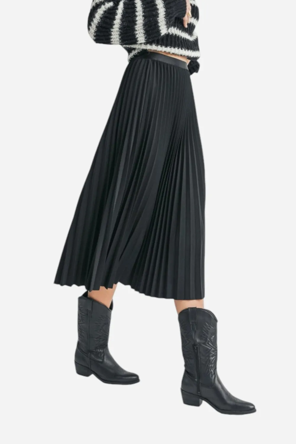 Sadie & Sage Full of Charm Midi Skirt Black